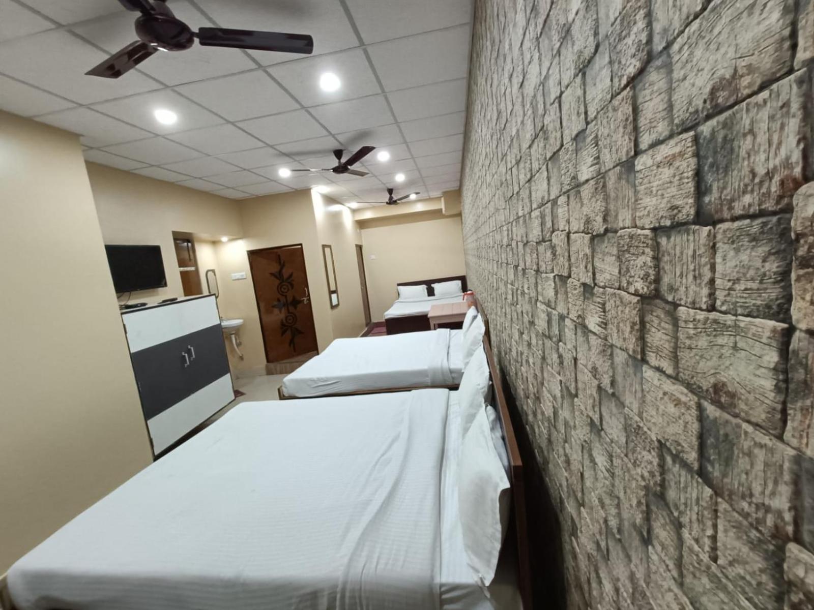 Hotel R D Palace Varanasi Luaran gambar